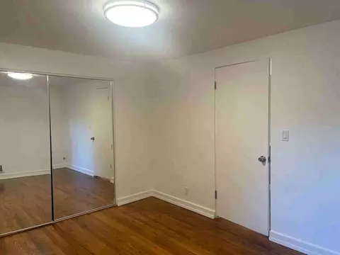825 W Nickerson St, Seattle, WA 98119 photo 5