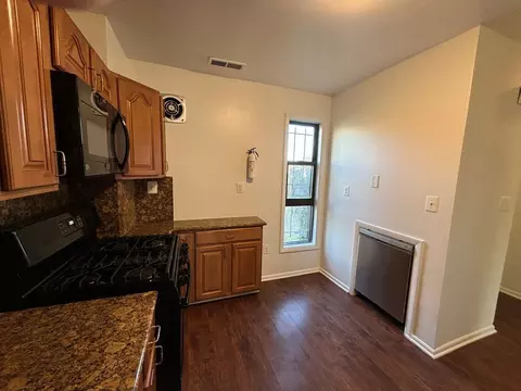 Frontier Townhomes, Washington, DC 20009 photo 2