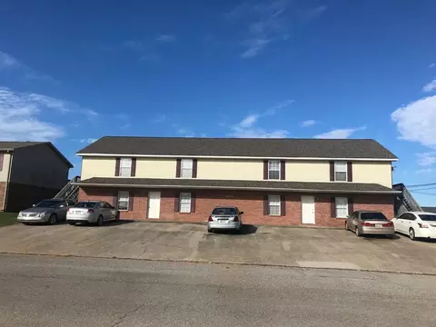 3895 Northeast Dr, Clarksville, TN 37040