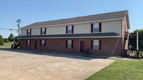 3895 Northeast Dr, Clarksville, TN 37040