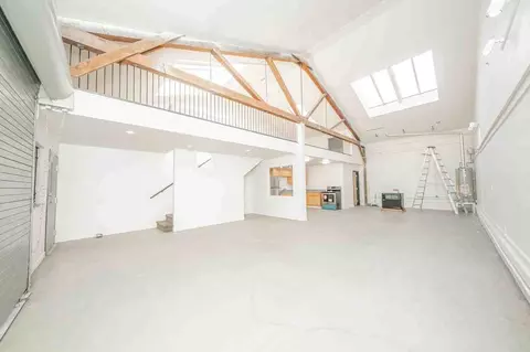 1617 32nd St, Oakland, CA 94608