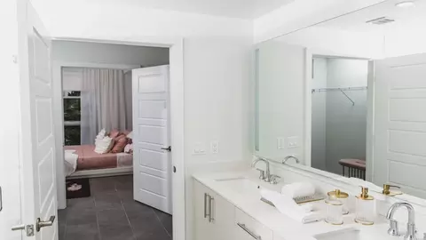455 NE 24th St, Miami, FL 33137 photo 9