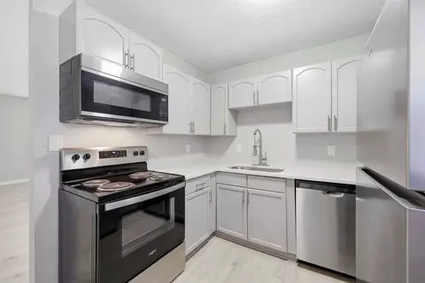 4800 Hoyle Dr, Raleigh, NC 27604