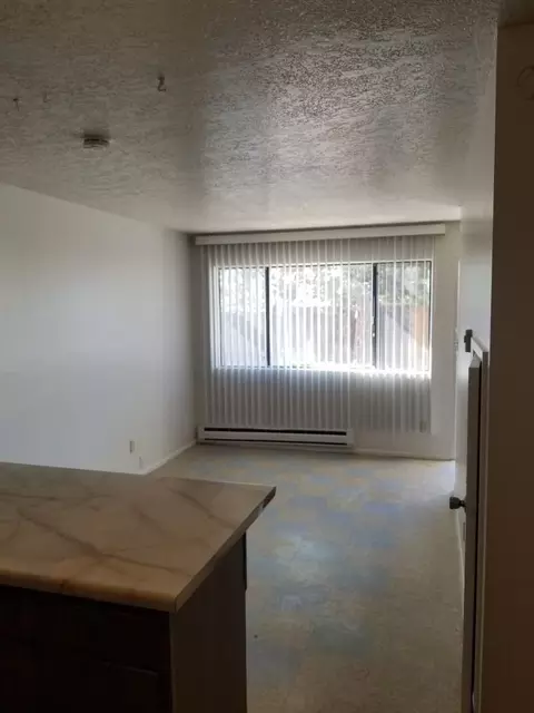 504 Candelaria Rd NW, Albuquerque, NM 87107