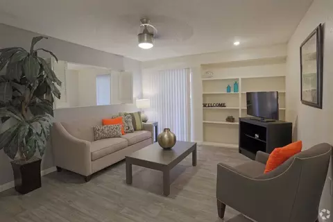601 S Mesa Hills Dr, El Paso, TX 79912