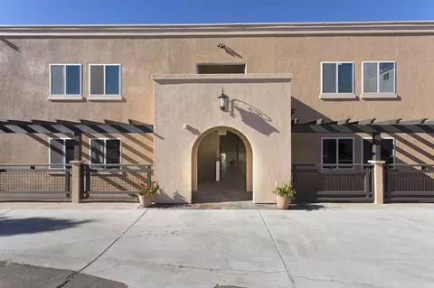 3710 3720 Yonge St, San Diego, CA 92106