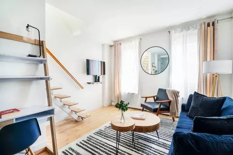 200 E 11th St, New York, NY 10003