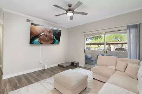 16356 N Thompson Peak Pkwy, Scottsdale, AZ 85260