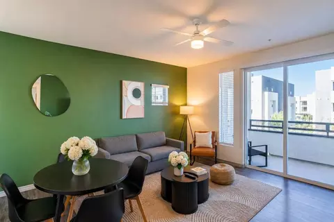 9456 W Georgia Ave, Glendale, AZ 85305