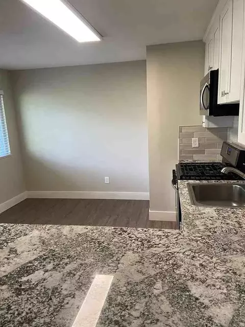705-707 709 Mormon St, Folsom, CA 95630