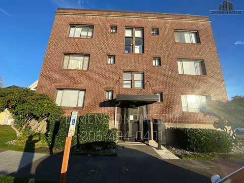 2331 Rockefeller Ave, Everett, WA 98201