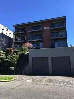 2214 Yale Ave E, Seattle, WA 98102