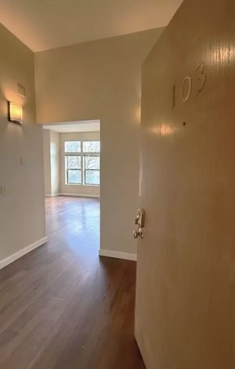 2612 E Madison St, Seattle, WA 98112