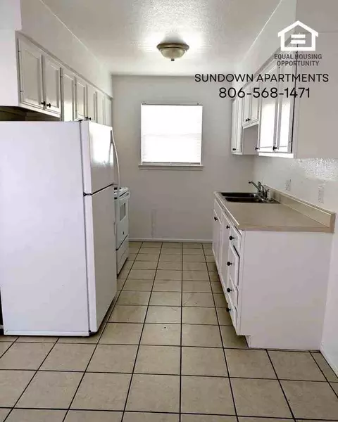 802 Matthew St, Sundown, TX 79372 photo 17
