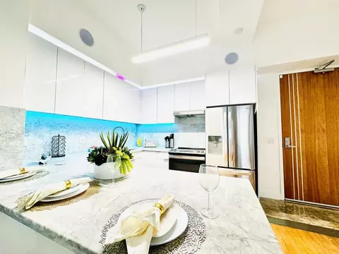 125 W 4th St, Los Angeles, CA 90013