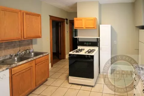 4210 Davenport St, Omaha, NE 68131 photo 5