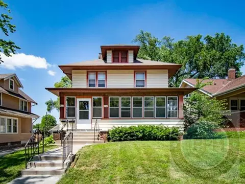 4210 Davenport St, Omaha, NE 68131