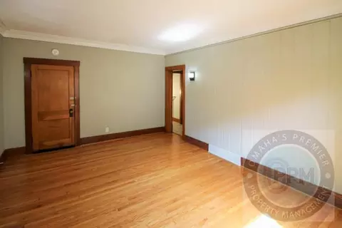 4210 Davenport St, Omaha, NE 68131 photo 10