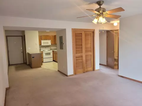 906 Washington Ave SE, Bondurant, IA 50035