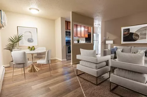 300 Clayton St, Denver, CO 80206 photo 3