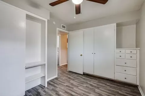 2213 Capri Dr, Fort Worth, TX 76114
