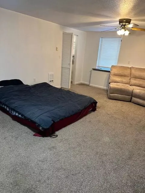 3042 Vfw St, North Pole, AK 99705