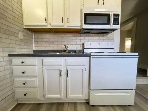 216 N Mckinley Ave, Muncie, IN 47303