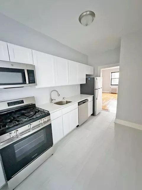 1 W Palisades Blvd, Palisades Park, NJ 07650