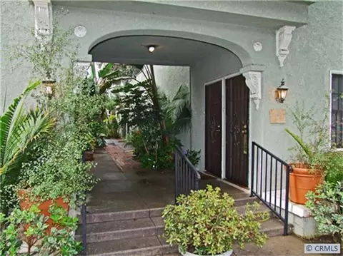 3010 E 3rd St, Long Beach, CA 90814