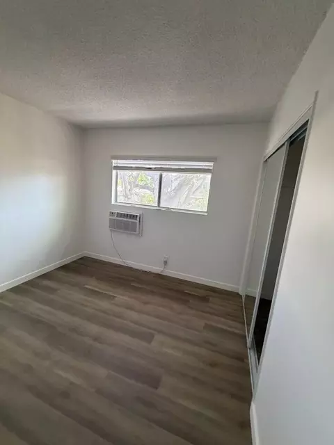 24810 Newhall Ave, Newhall, CA 91321 photo 13