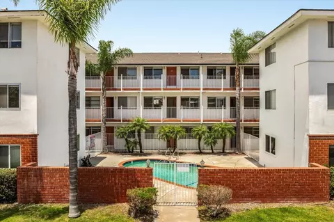 833 Embarcadero Del Mar, Isla Vista, CA 93117