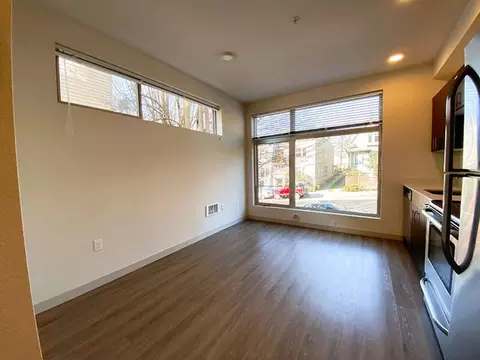 1113 E John St, Seattle, WA 98102