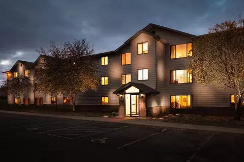 5500 S Mac Arthur Ln, Sioux Falls, SD 57108