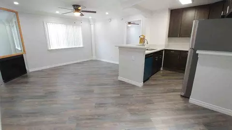 14242 Roscoe Blvd, Los Angeles, CA 91402