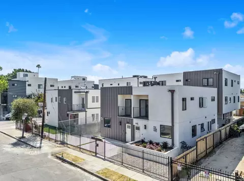 1156 W 38th St, Los Angeles, CA 90037