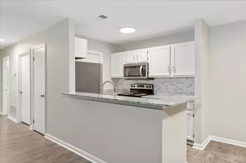 207 Christopher St, Rainbow City, AL 35906