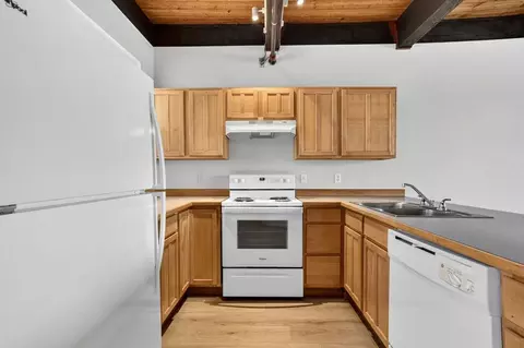 2808 NE M L King Blvd, Portland, OR 97212