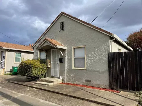 802 S Stockton St, Lodi, CA 95240