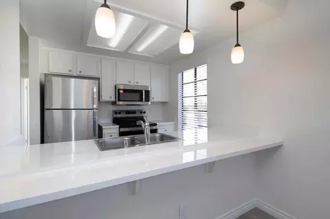 1059 E Bradley Ave, Bostonia, CA 92021
