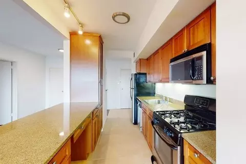 665 S Skinker Blvd, Saint Louis, MO 63105