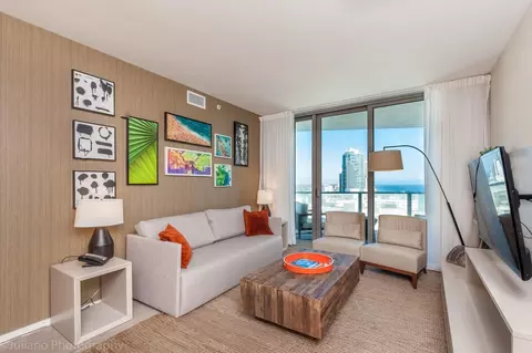 S Ocean Dr, Hollywood, FL 33019