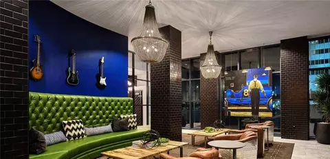 1 Shearwood Pl, New Rochelle, NY 10801