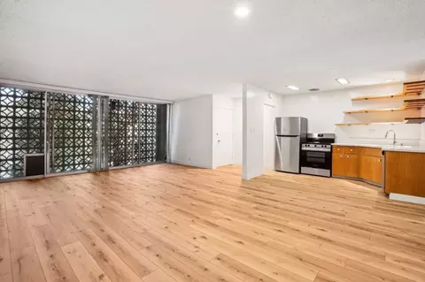 9000 Clifton Way, Beverly Hills, CA 90211