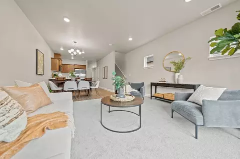 21177 SE Golden Market Ln, Bend, OR 97702
