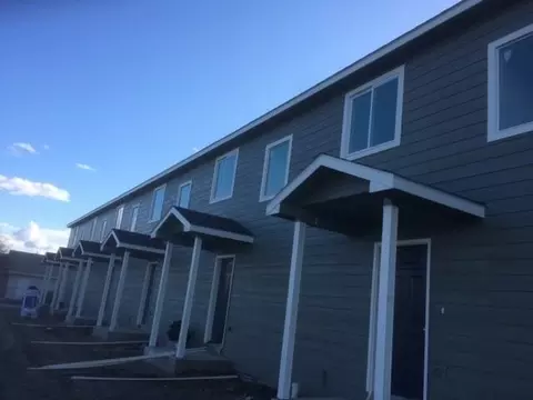 1340 Shaker Pl, Moses Lake, WA 98837