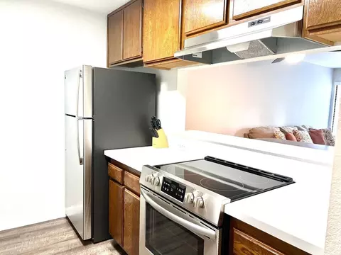 8200 Kroll Way, Bakersfield, CA 93311