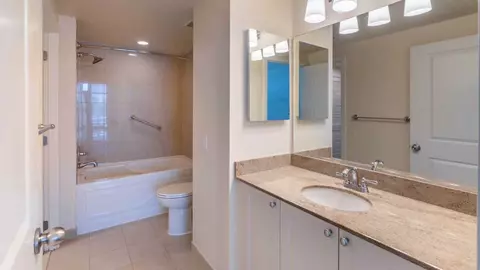 4440 Willard Ave, Chevy Chase, MD 20815 photo 4