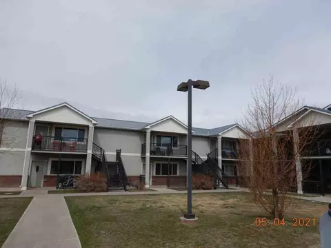 1513 Palmer Apts, Laramie, WY 82070