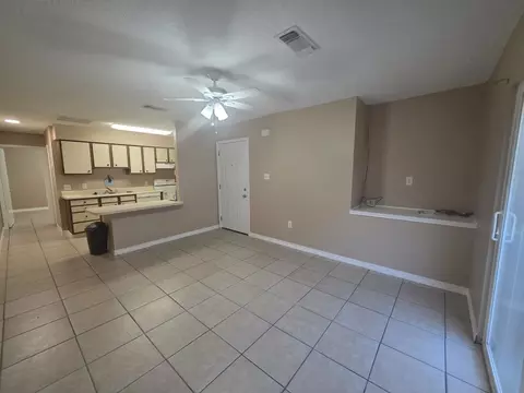 4780 Pontchartrain Dr #103, Slidell, LA 70458