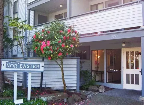 5745 NE 63rd St, Seattle, WA 98115